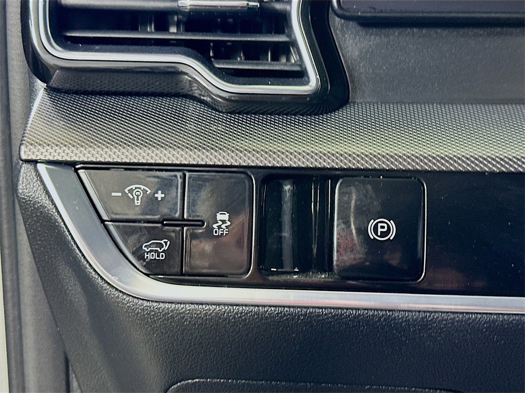 Used 2023 Kia Sportage SX image 18