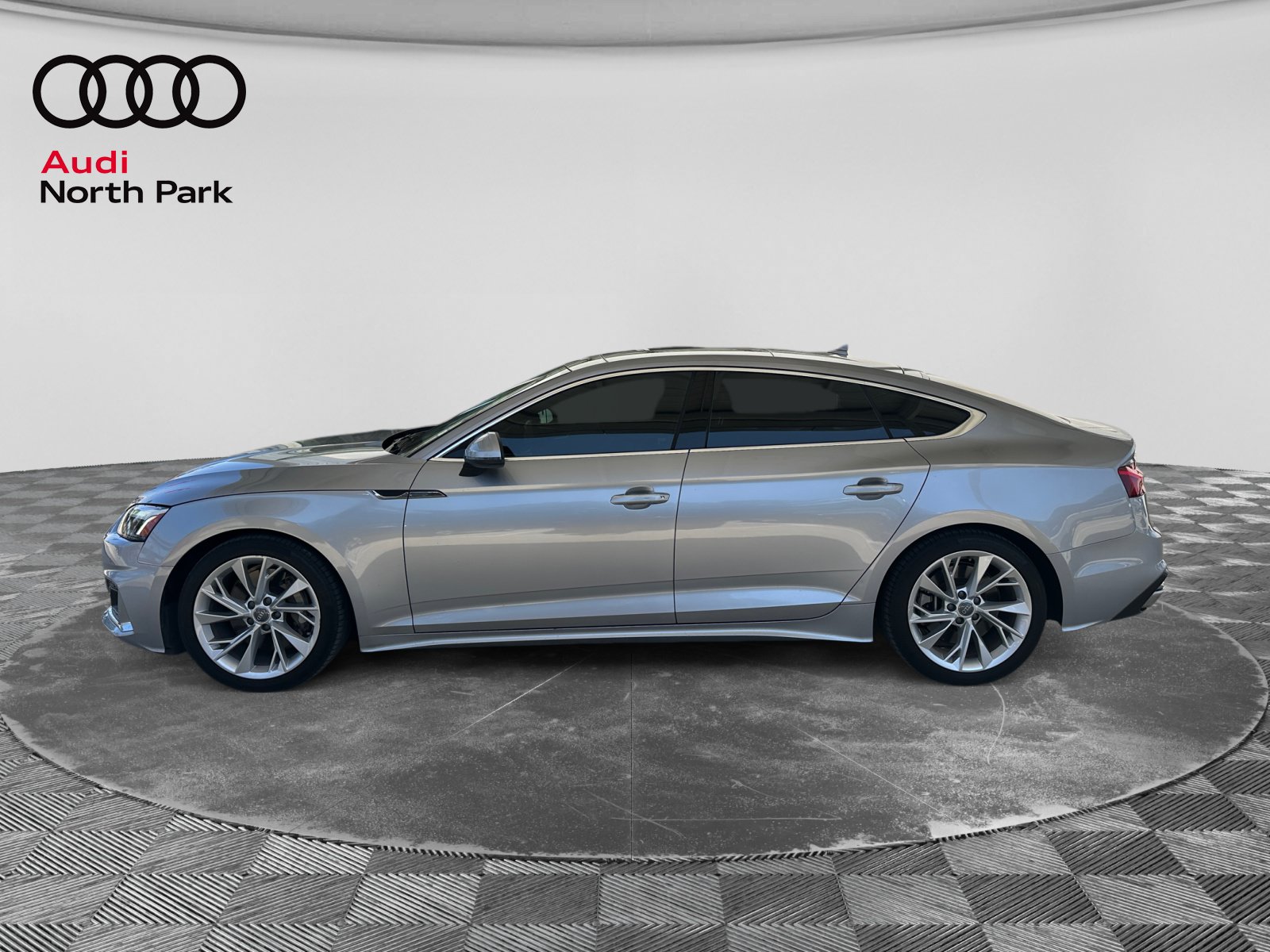 Used 2020 Audi A5 2.0T Premium Plus w/ Premium Plus AWD/4WD image 2