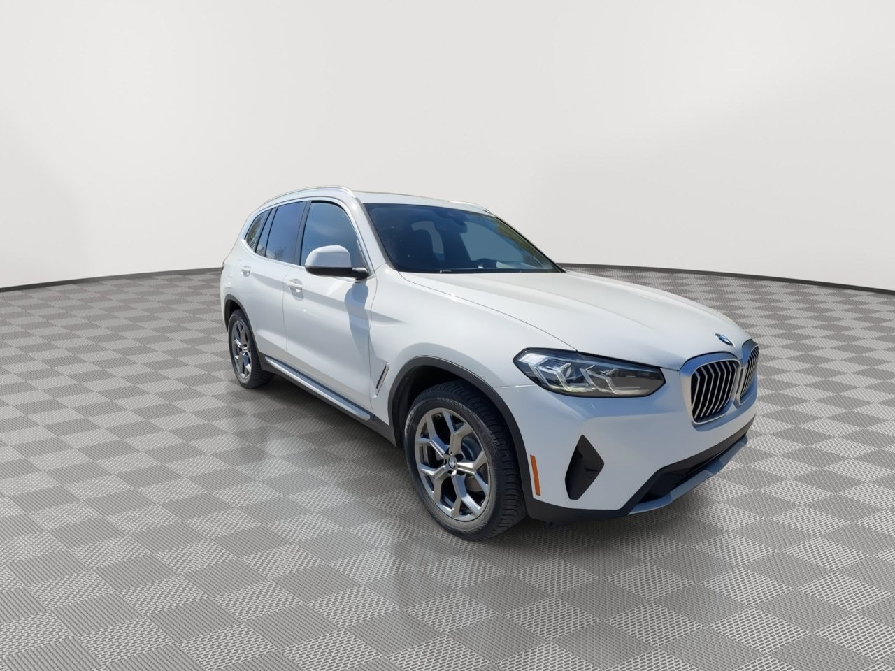 Used 2024 BMW X3 xDrive30i AWD/4WD image 2