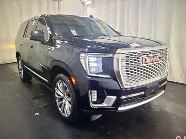 Used 2021 GMC Yukon Denali w/ Denali Premium Package AWD/4WD image 1
