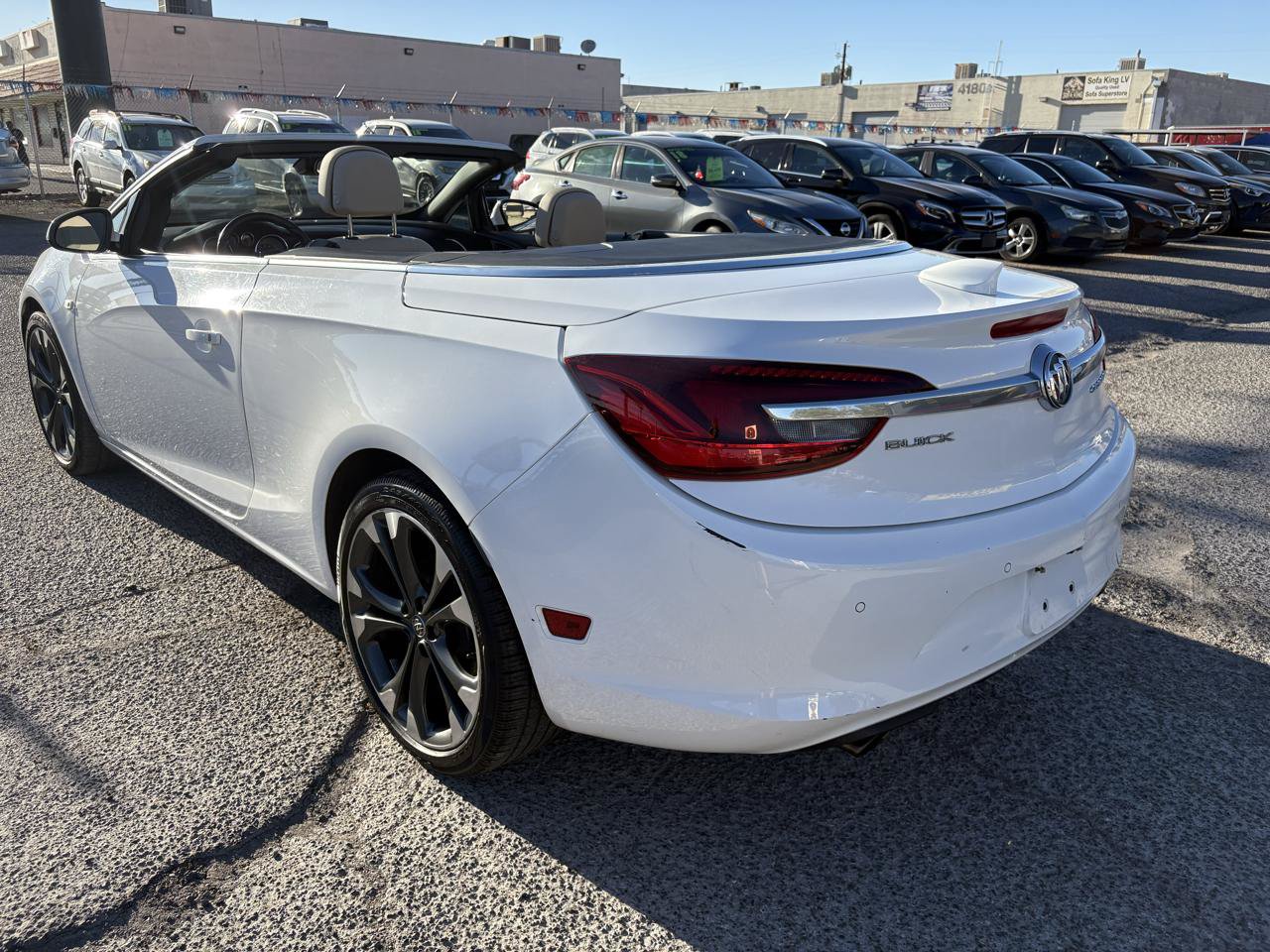 Used 2018 Buick Cascada Premium FWD image 2
