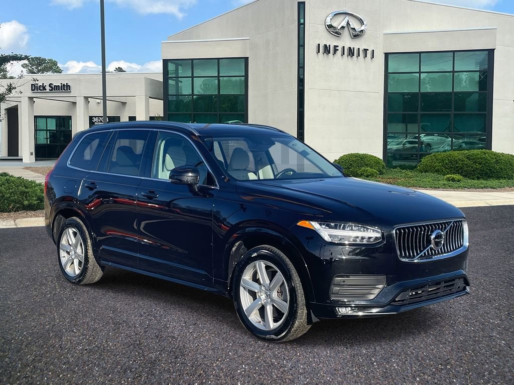 Used 2022 Volvo XC90 T6 Momentum w/ Advanced Package image 1