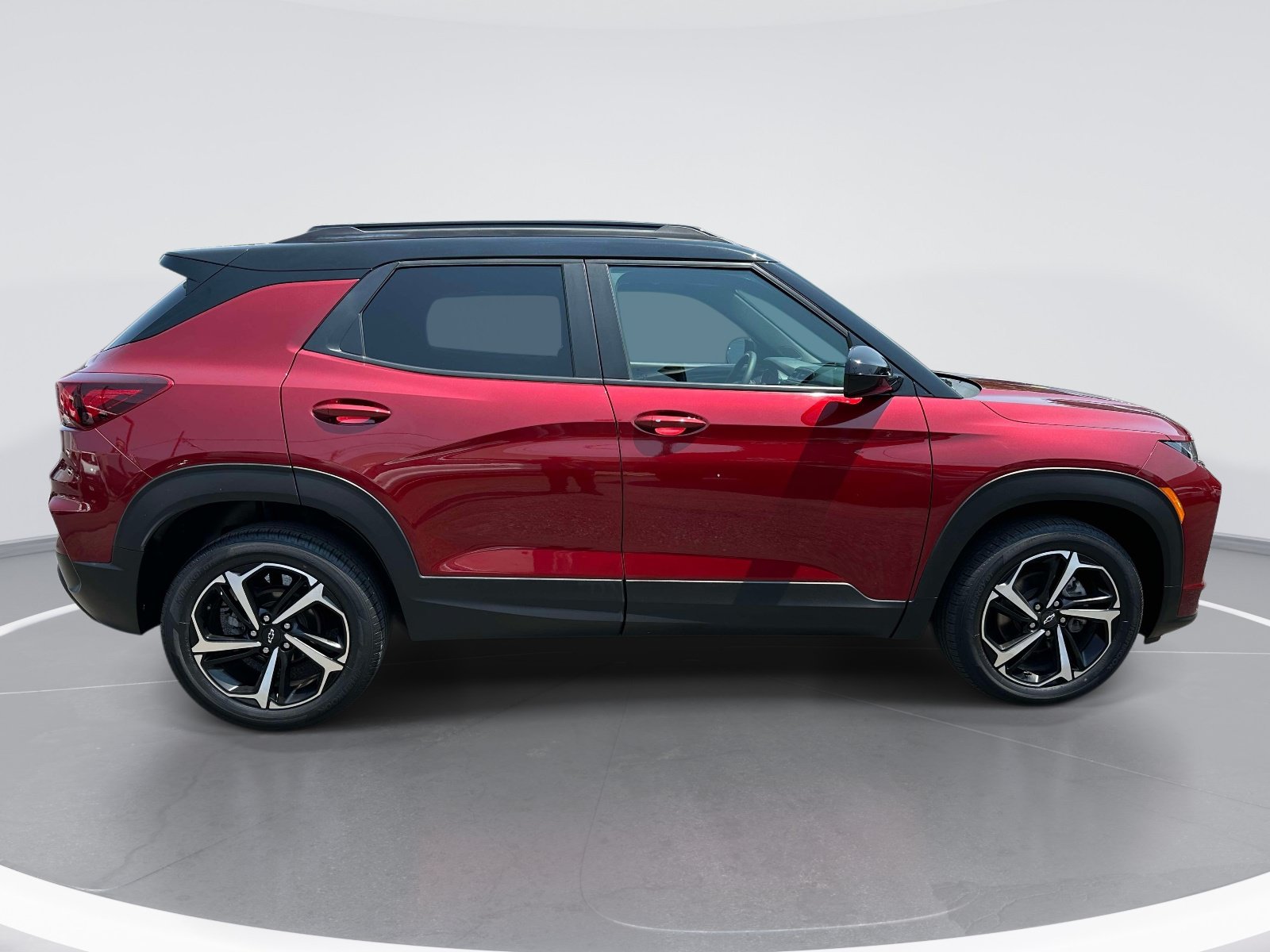 Used 2023 Chevrolet TrailBlazer RS w/ Convenience Package FWD image 4