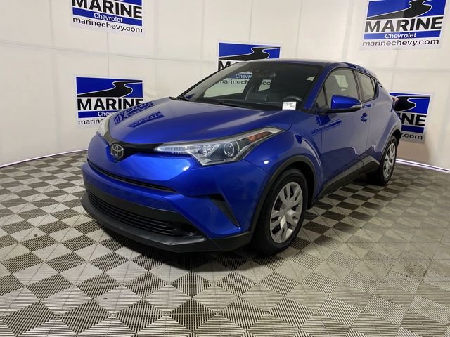 Used 2019 Toyota C-HR LE FWD image 11