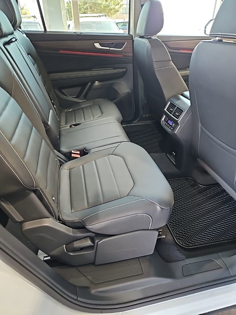 New 2026 Volkswagen Atlas SEL AWD/4WD image 17