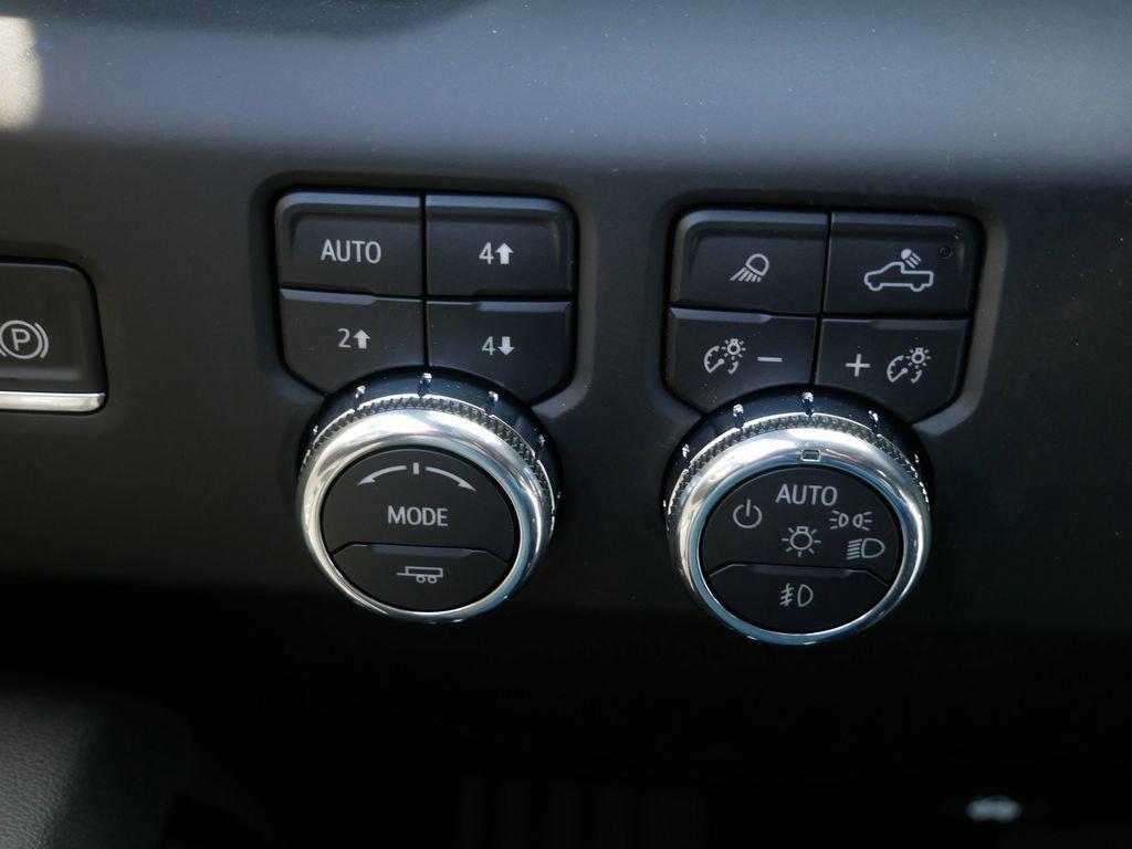 New 2026 GMC Sierra 3500 AT4 w/ AT4 Premium Plus Package image 10