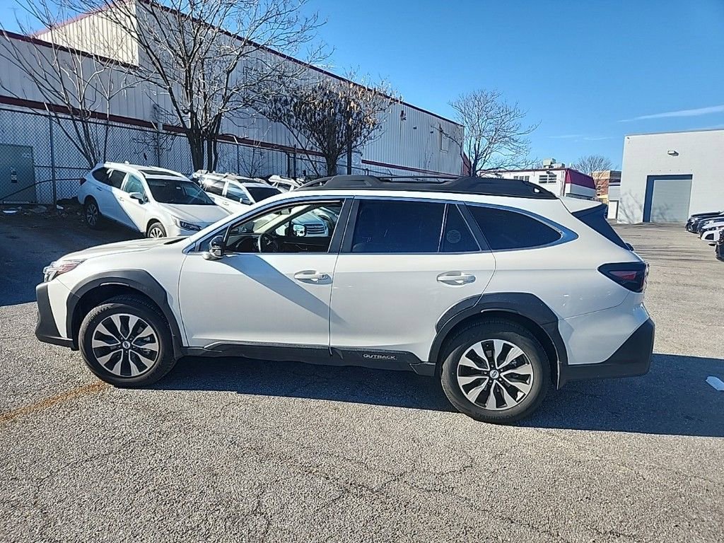 Certified 2025 Subaru Outback Limited image 5