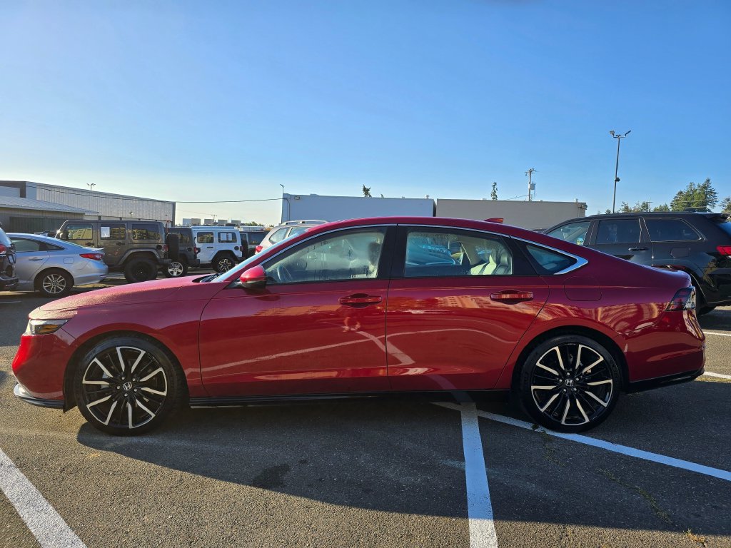 Used 2023 Honda Accord Touring image 4