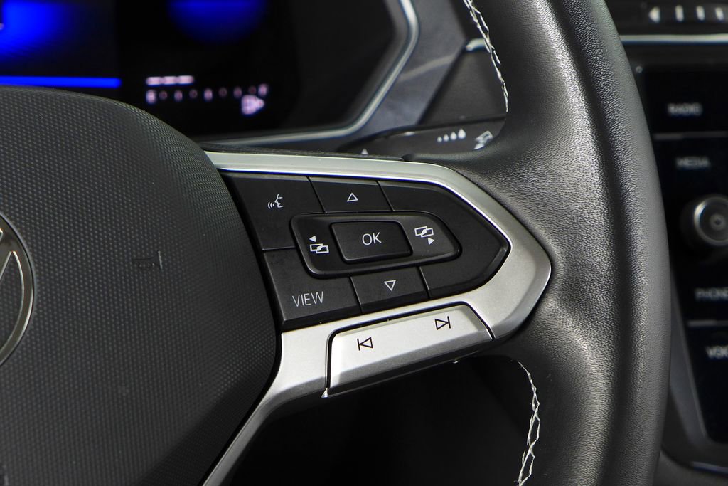 Used 2022 Volkswagen Tiguan SE image 29