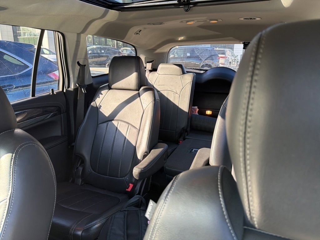 Used 2017 Buick Enclave Leather image 13