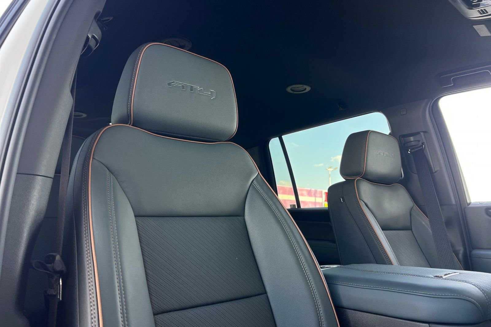 New 2026 GMC Yukon XL AT4 image 17