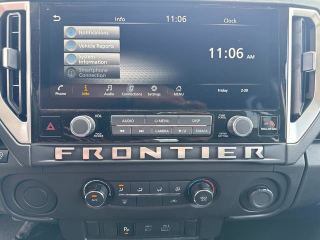 Used 2025 Nissan Frontier SV w/ Tow Package image 32