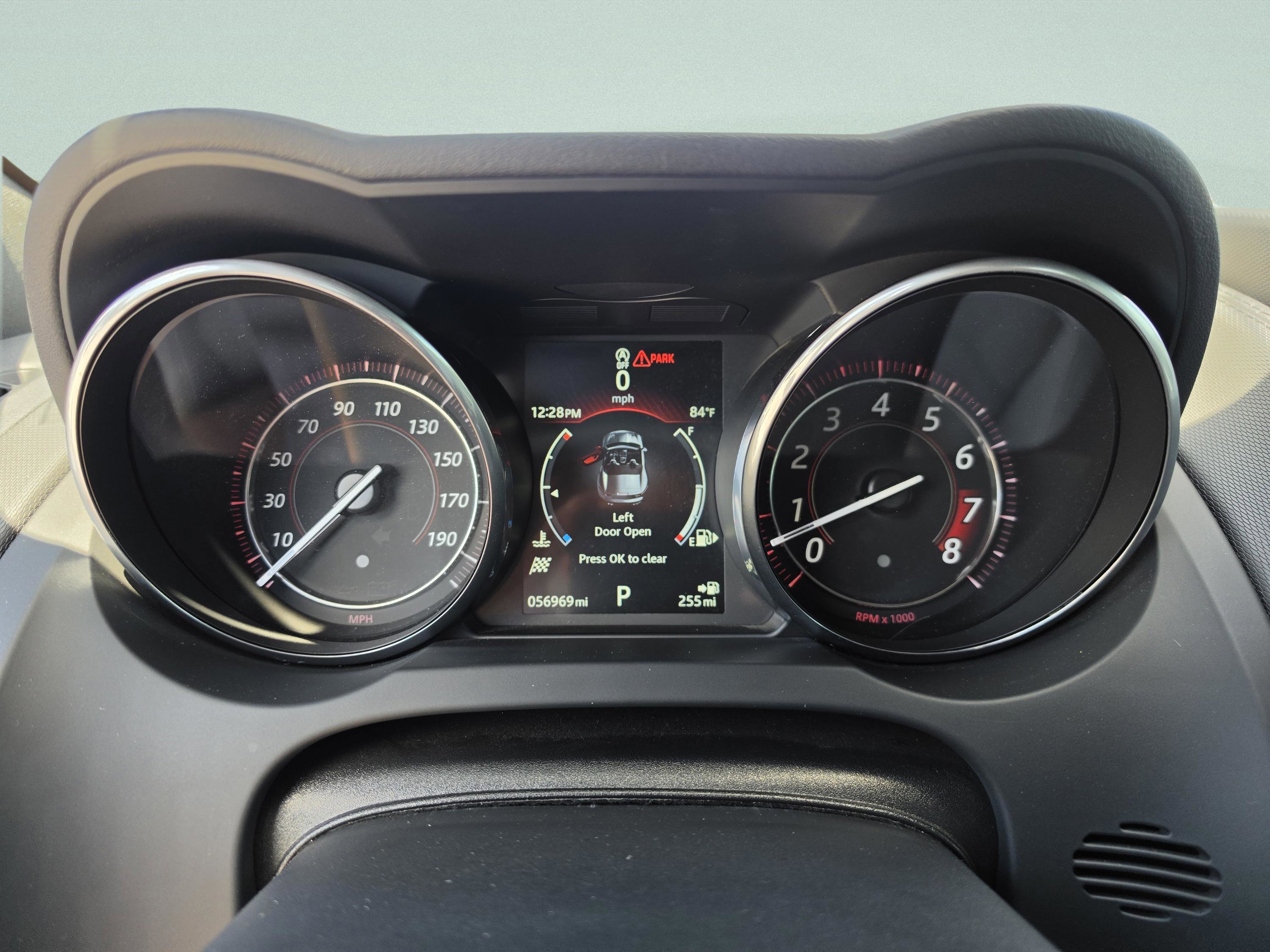 Used 2018 Jaguar F-TYPE Convertible image 34