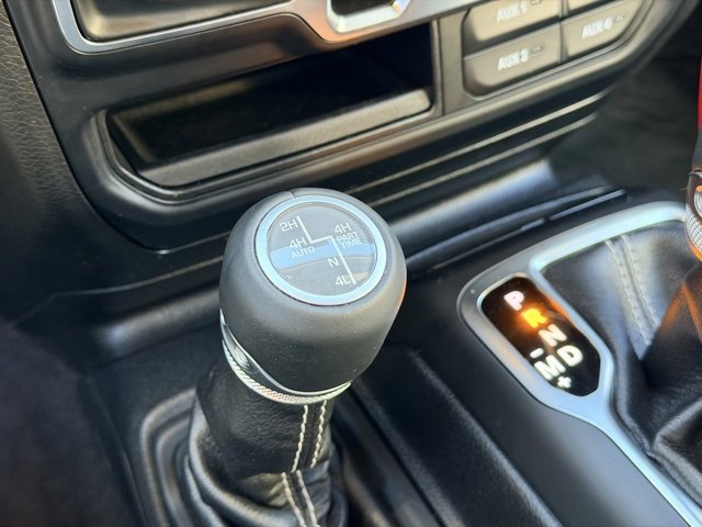 Used 2019 Jeep Wrangler Unlimited Sahara image 16