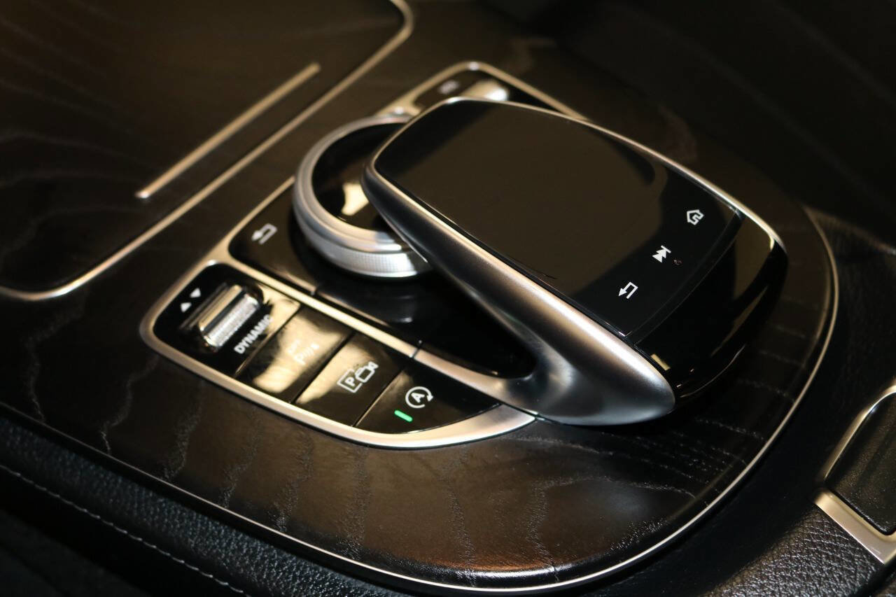 Used 2020 Mercedes-Benz E 350 Sedan image 35