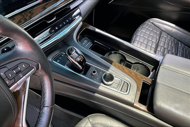 Used 2023 Cadillac Escalade ESV Sport Platinum w/ LPO, ONYX Package AWD/4WD image 14