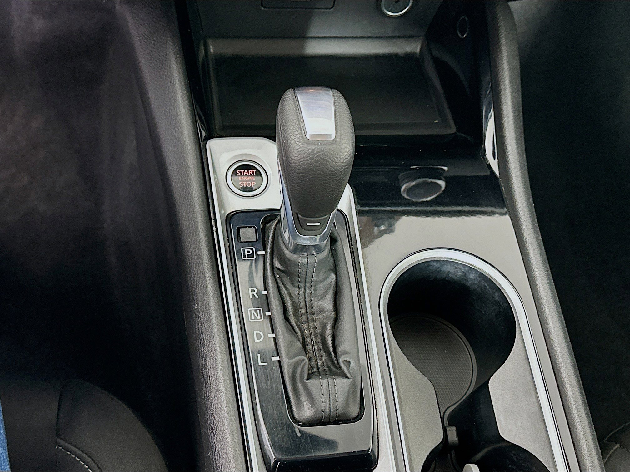 Used 2024 Nissan Altima 2.5 SV image 23