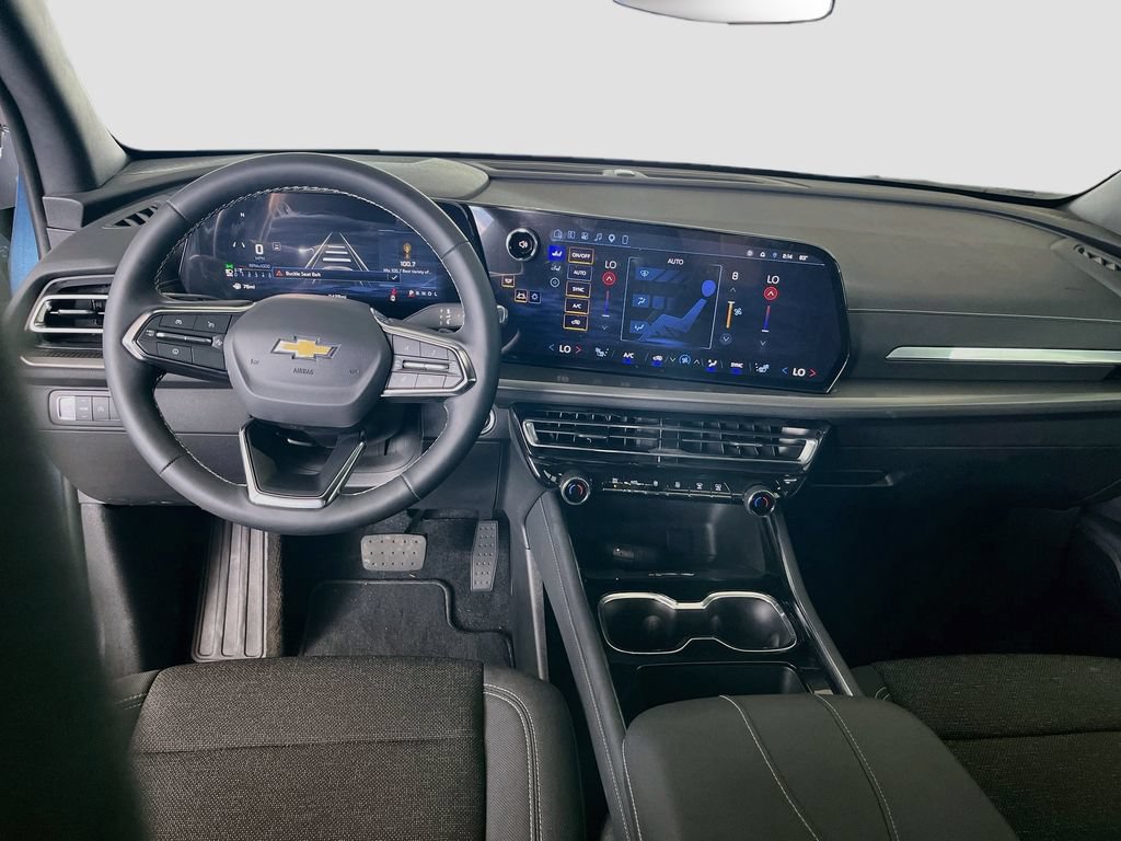 Used 2026 Chevrolet Traverse LT FWD image 22