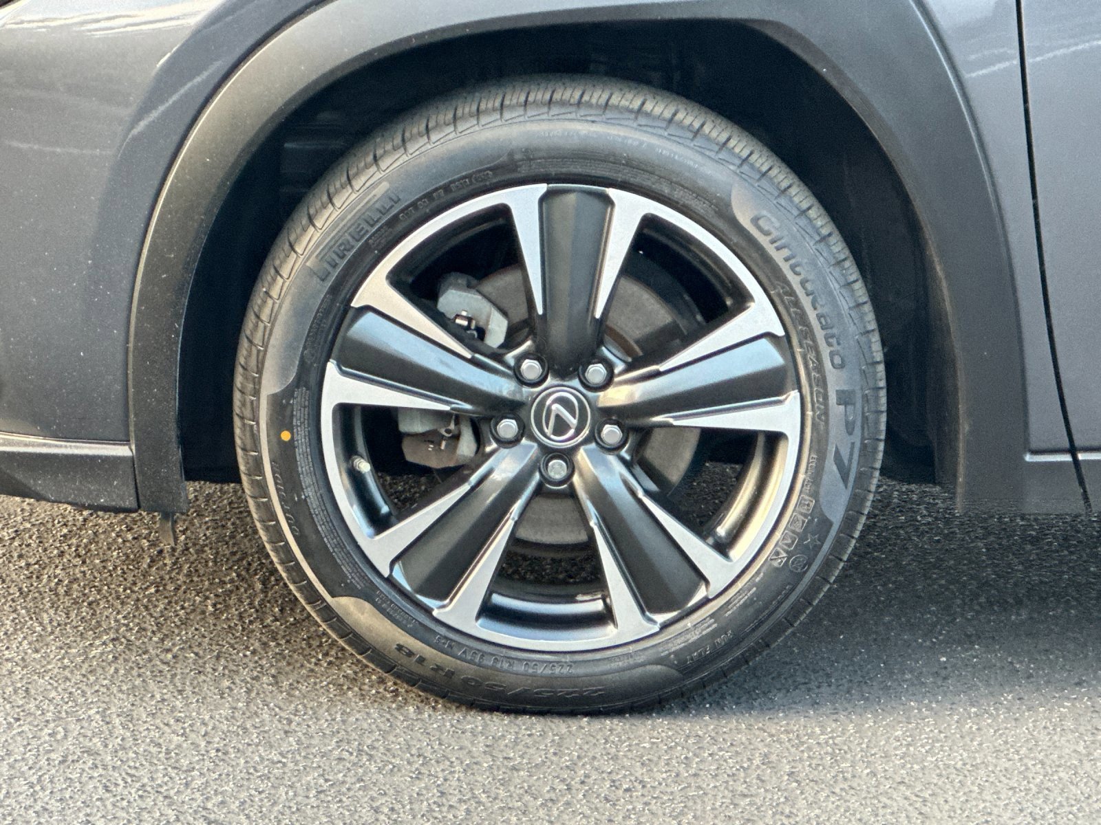 Used 2023 Lexus UX 250h FWD w/ Accessory Package (Z2) image 32