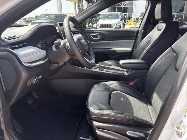 Used 2024 Jeep Compass Latitude AWD/4WD image 10