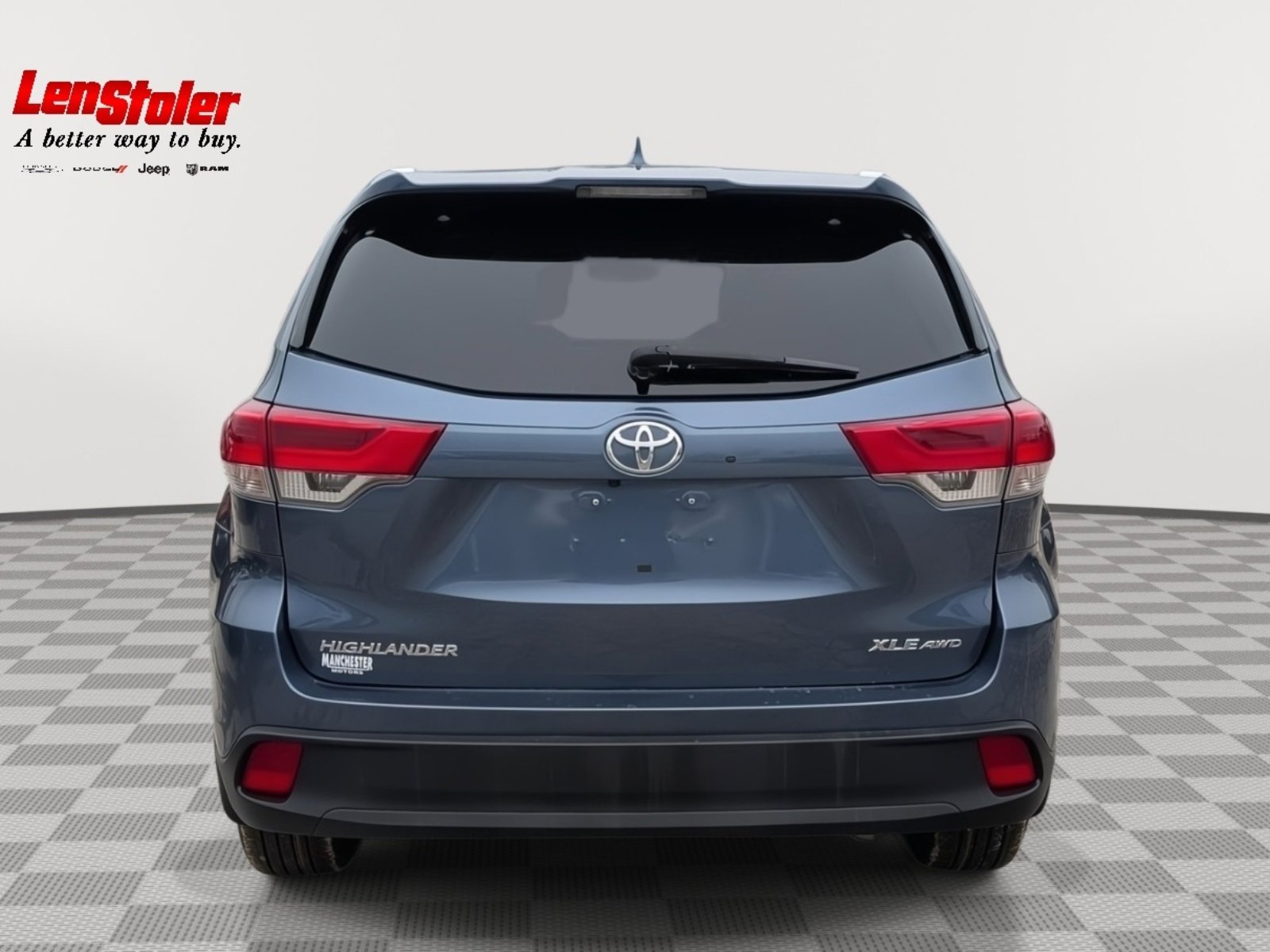 Used 2019 Toyota Highlander XLE image 4