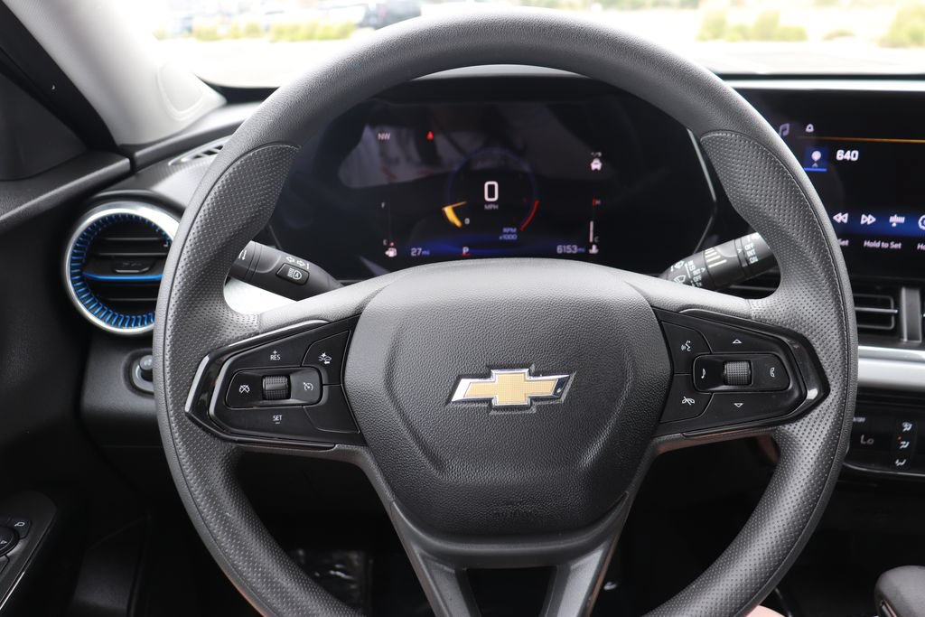 Used 2026 Chevrolet Trax LT FWD image 18