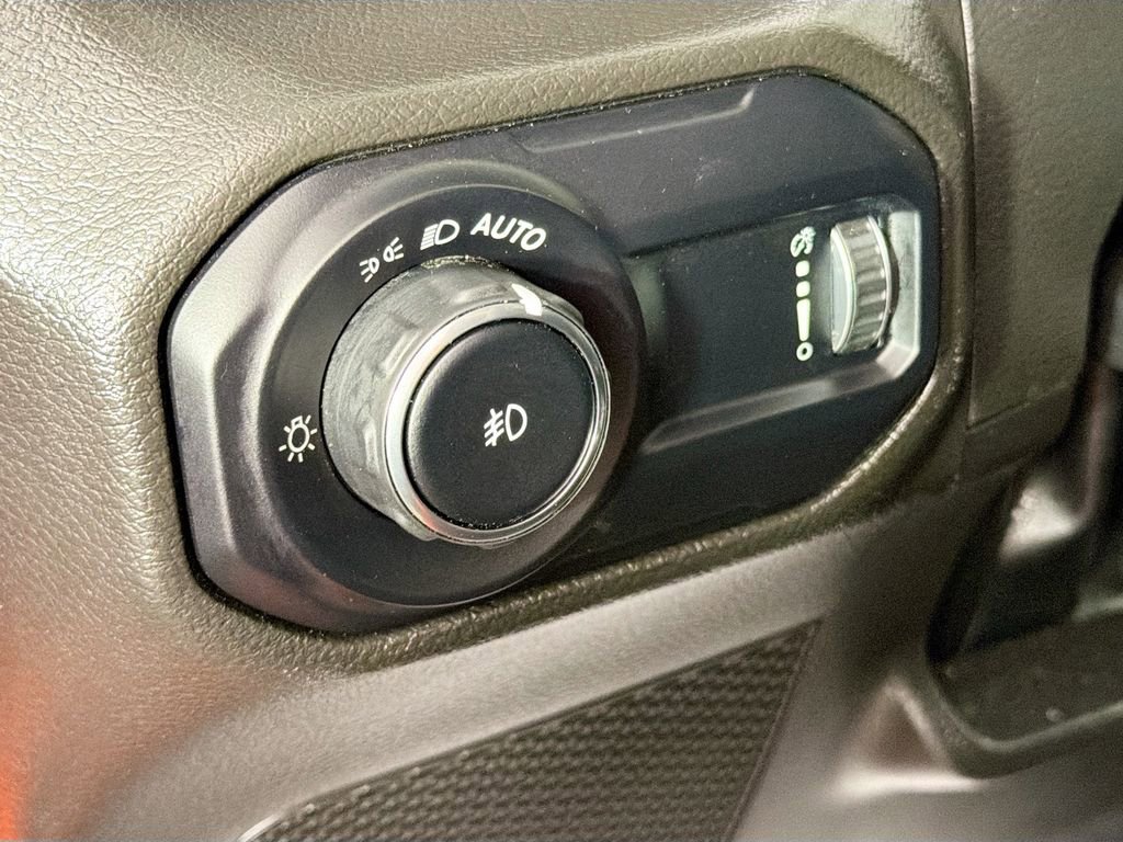 Used 2023 Jeep Wrangler Unlimited Sport w/ Uconnect 4C Nav & Sound Group AWD/4WD image 10