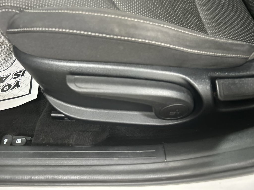 Used 2020 Kia Forte LXS FWD image 10