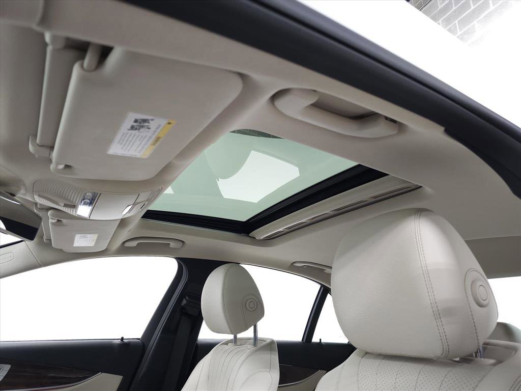 Used 2017 Mercedes-Benz E 300 4MATIC image 15