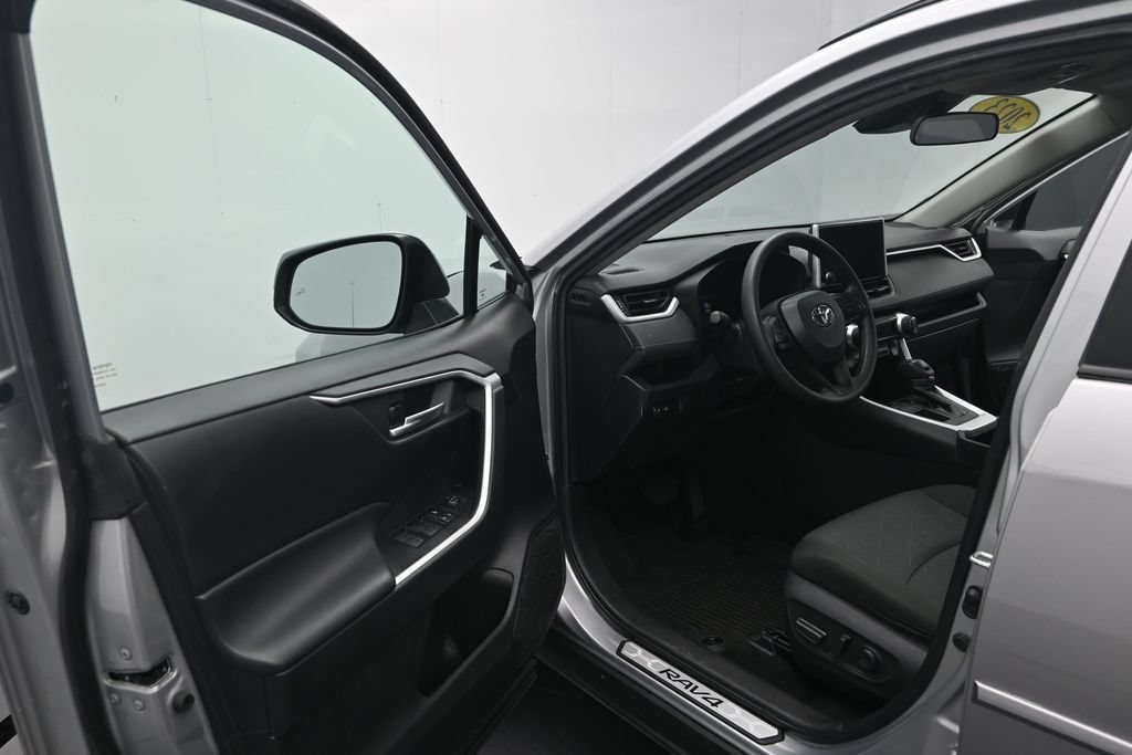 Used 2023 Toyota RAV4 XLE w/ Protection Package (TMS) FWD image 12