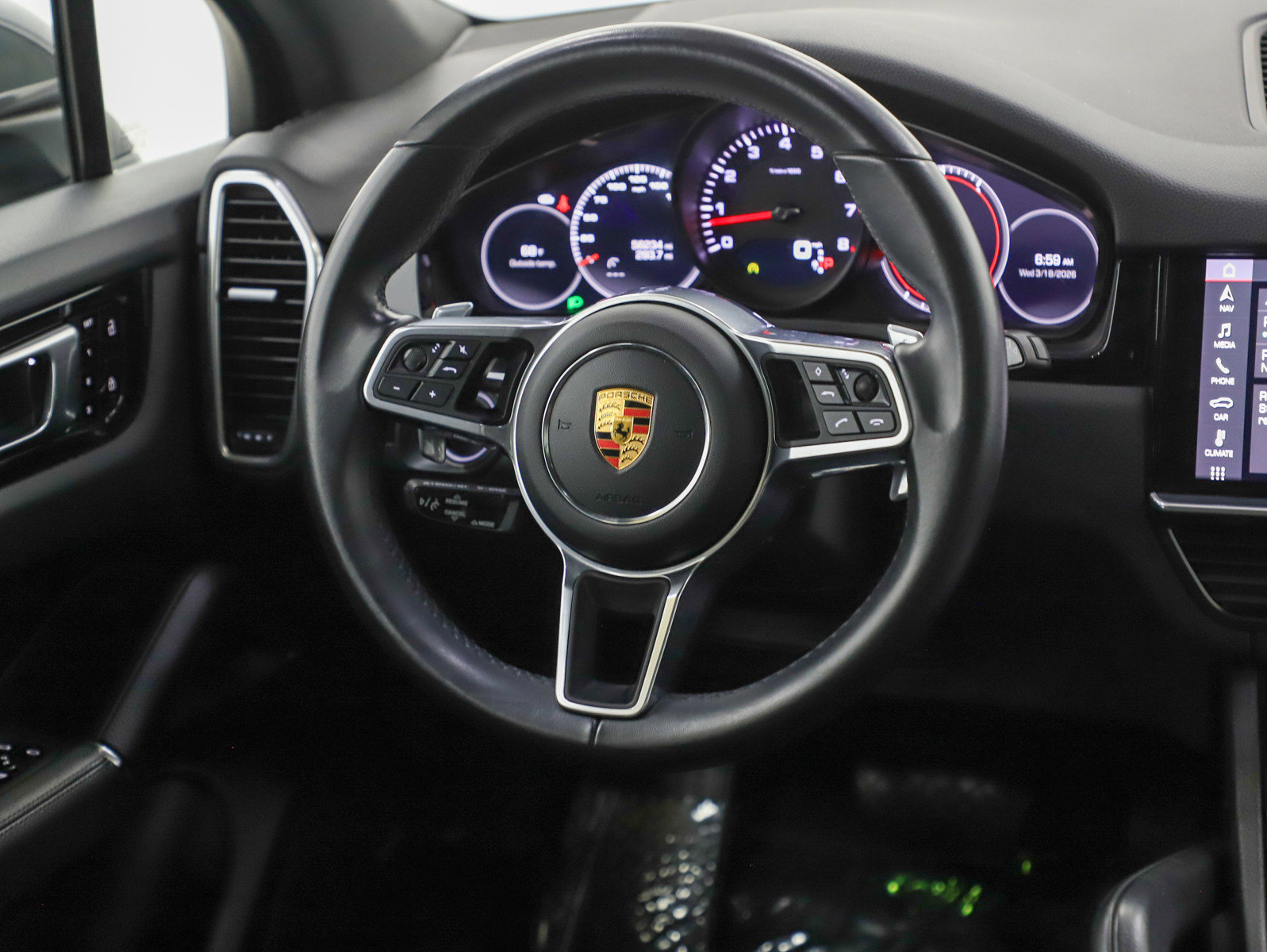 Used 2021 Porsche Cayenne w/ Premium Package Plus AWD/4WD image 16