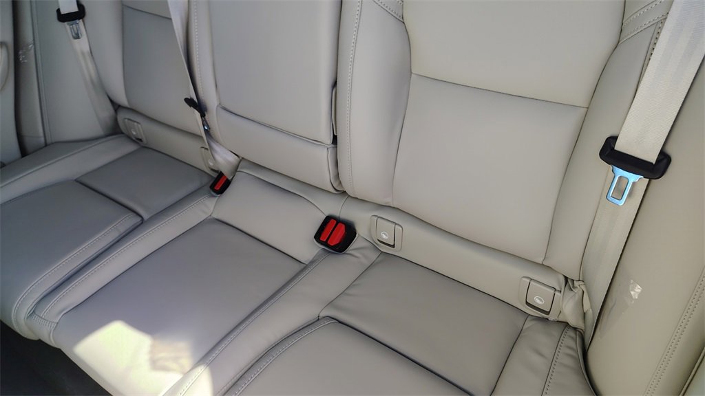 Used 2026 Volvo XC60 B5 Ultra w/ Climate Package PRO image 28