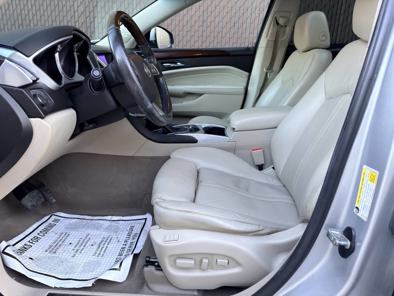 Used 2010 Cadillac SRX Luxury image 9