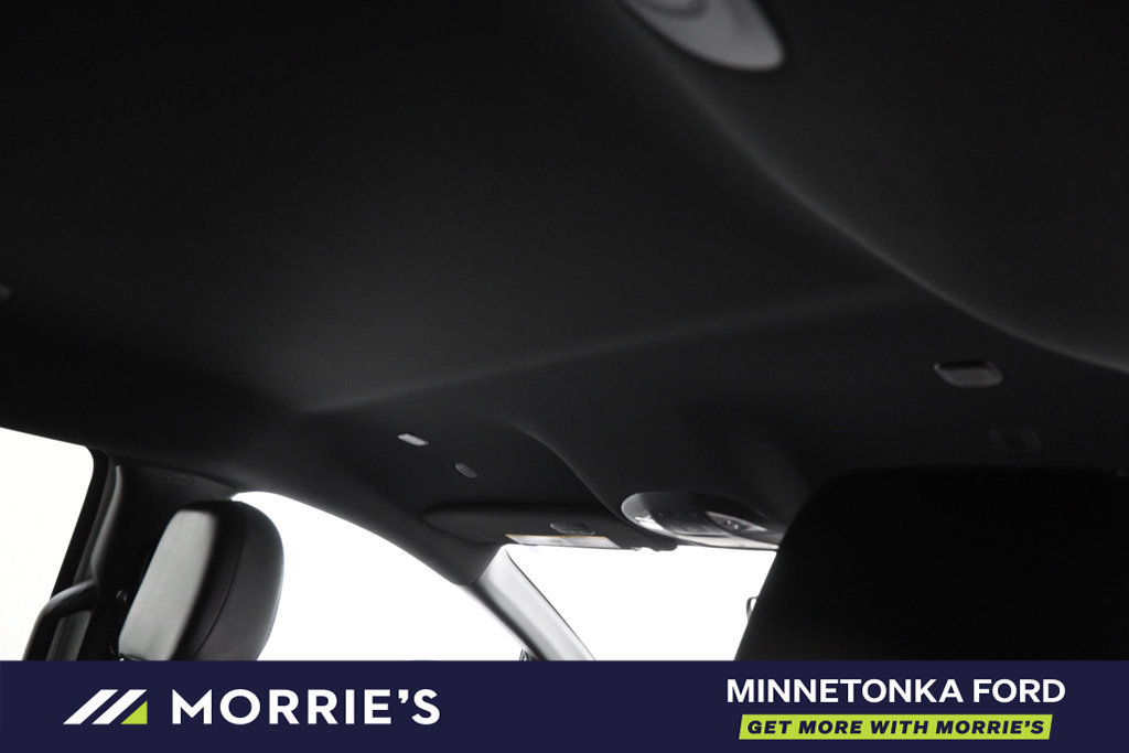 Used 2026 Chrysler Pacifica Select FWD image 18