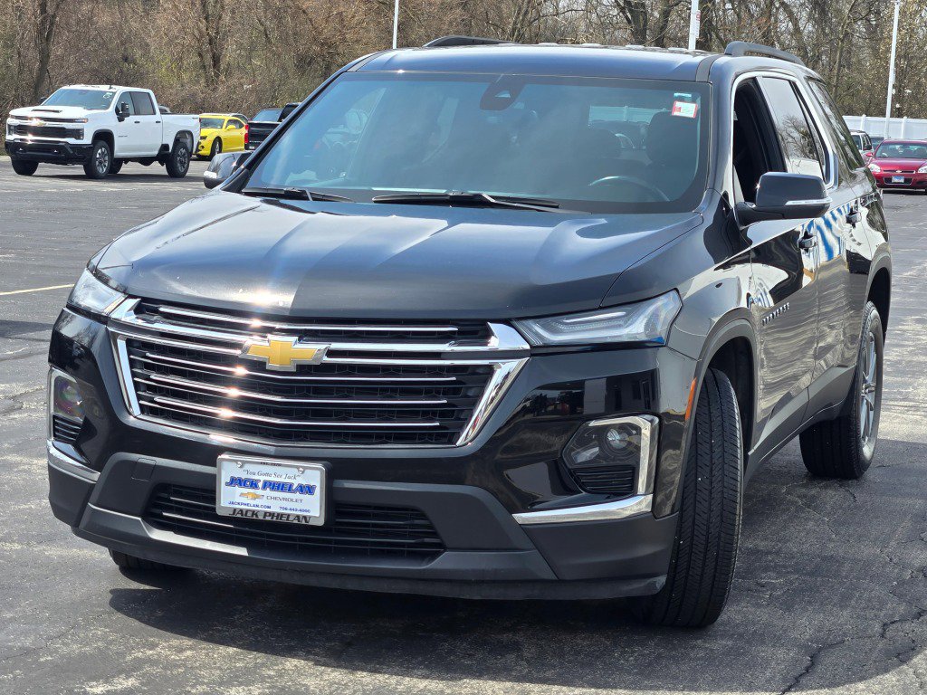 Used 2023 Chevrolet Traverse LT image 5