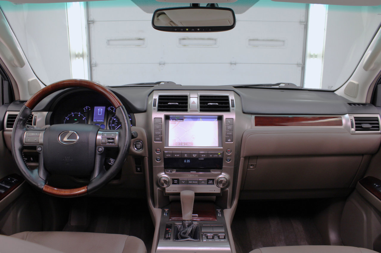 Used 2016 Lexus GX 460 w/ Premium Package image 53