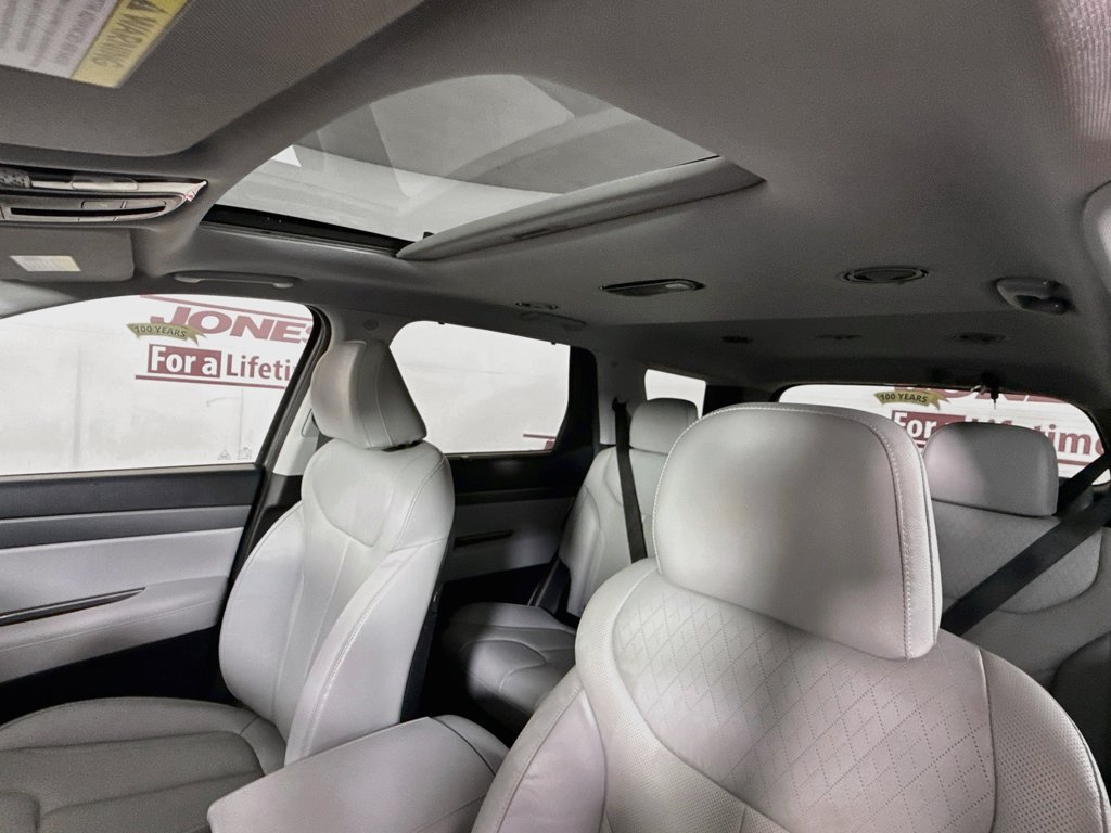 Certified 2022 Hyundai Palisade SEL w/ 8P Bench Seat Package FWD image 12