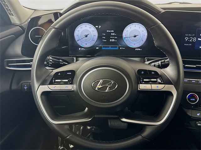 Used 2023 Hyundai Elantra Limited w/ Cargo Package image 22