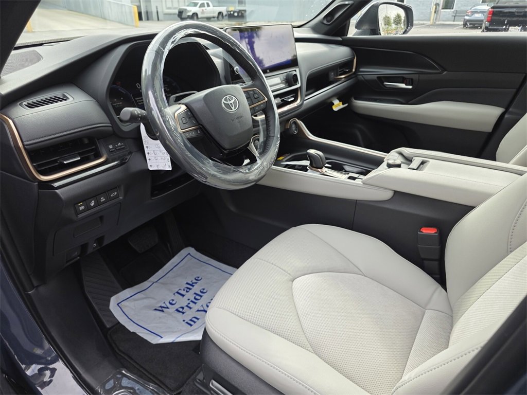 New 2026 Toyota Grand Highlander AWD Hybrid image 27