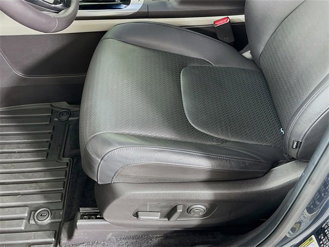 Used 2024 Kia Carnival SX Prestige image 21