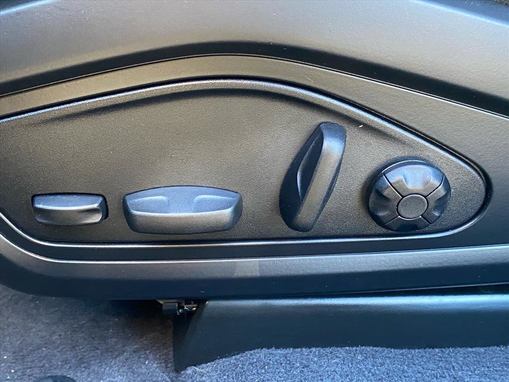 Used 2022 Audi e-tron GT Premium Plus image 11