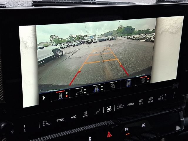 Used 2025 GMC Hummer EV 3X AWD/4WD image 13