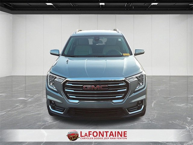 Used 2024 GMC Terrain SLT image 8