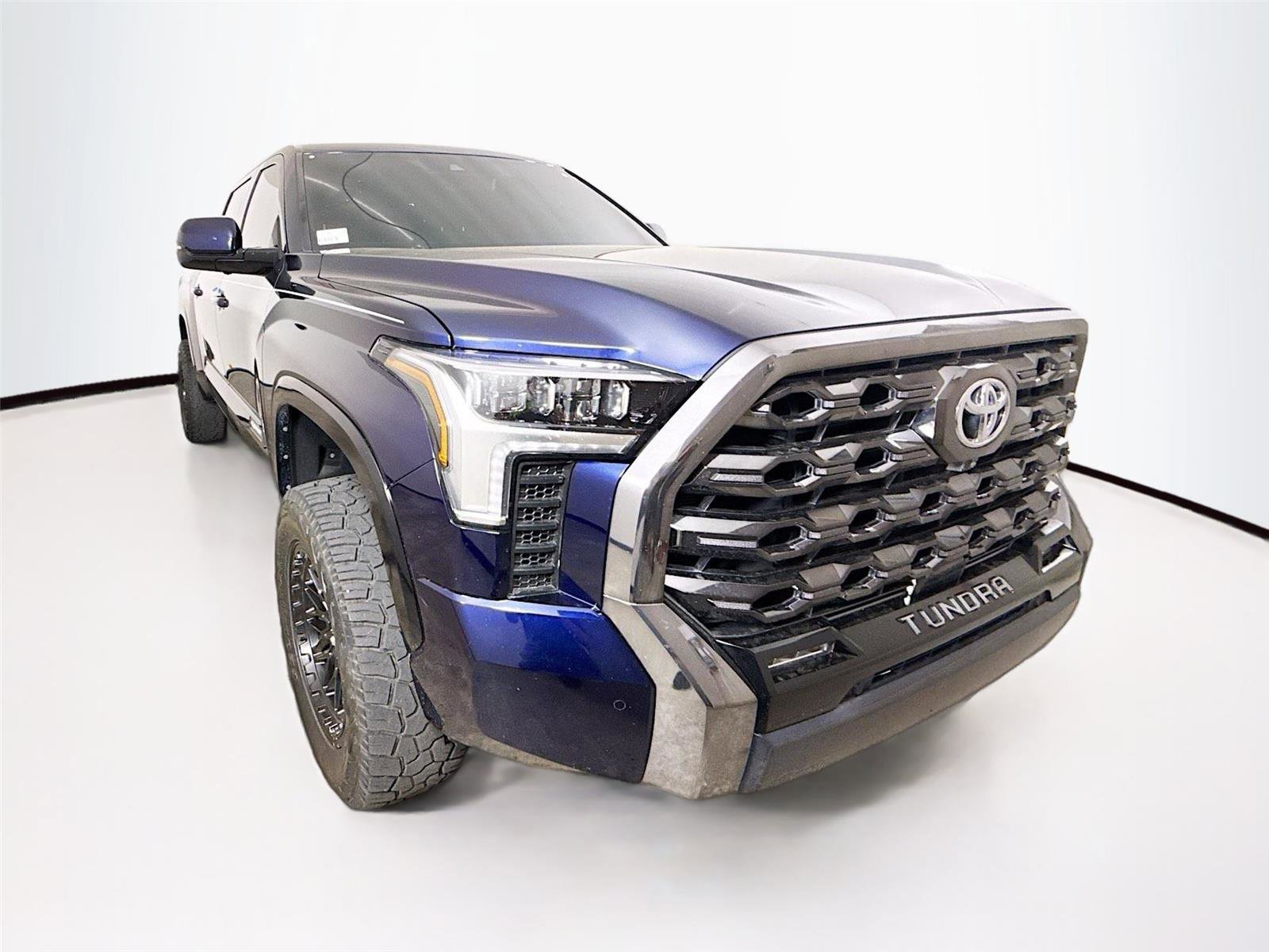 Used 2023 Toyota Tundra Platinum AWD/4WD image 29