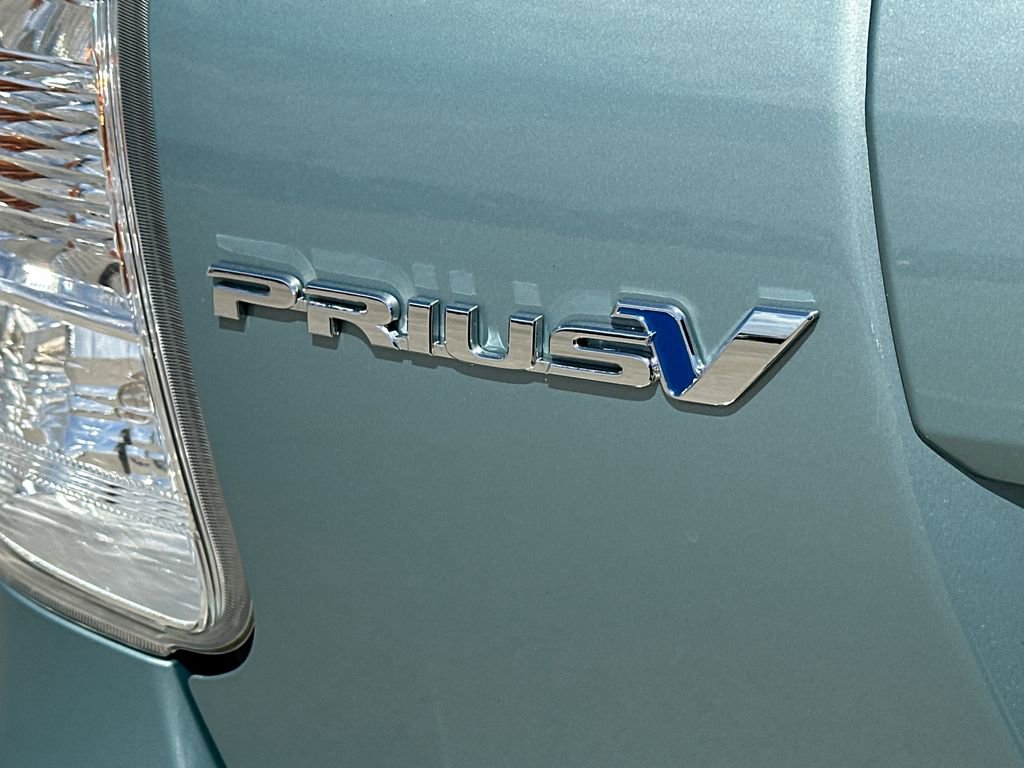 Used 2014 Toyota Prius V Three image 4