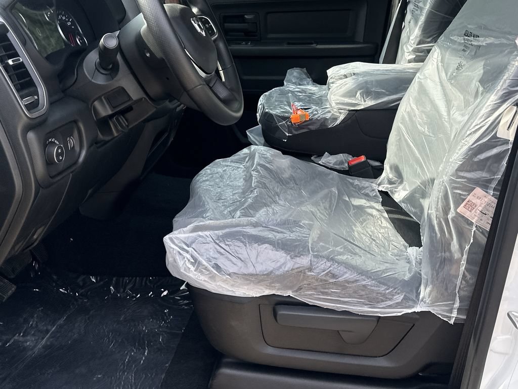 New 2026 RAM 3500 Tradesman AWD/4WD image 9