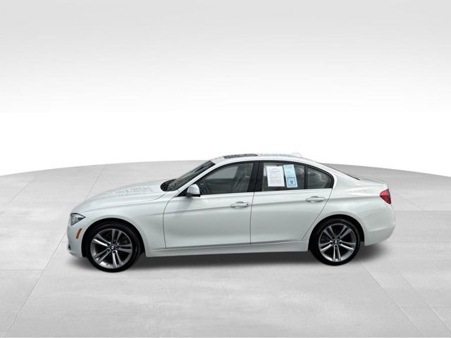 Used 2018 BMW 328d xDrive Sedan w/ Premium Package AWD/4WD image 5
