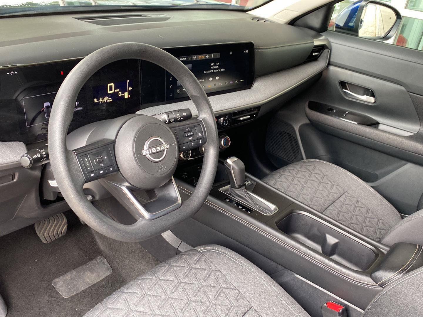 Certified 2025 Nissan Kicks SV AWD/4WD image 18