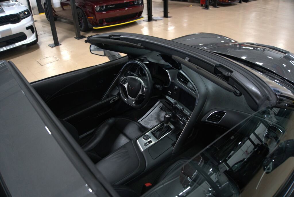 Used 2016 Chevrolet Corvette Stingray Coupe w/ 2LT Preferred Equipment Group image 27