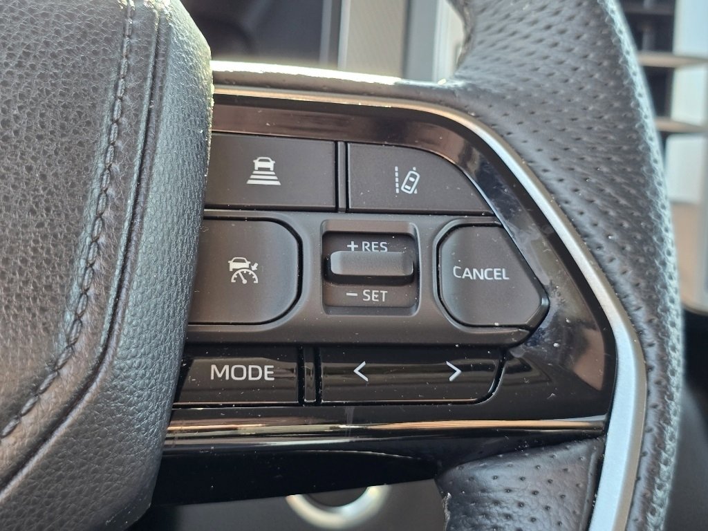 Used 2023 Toyota Tundra Limited image 34